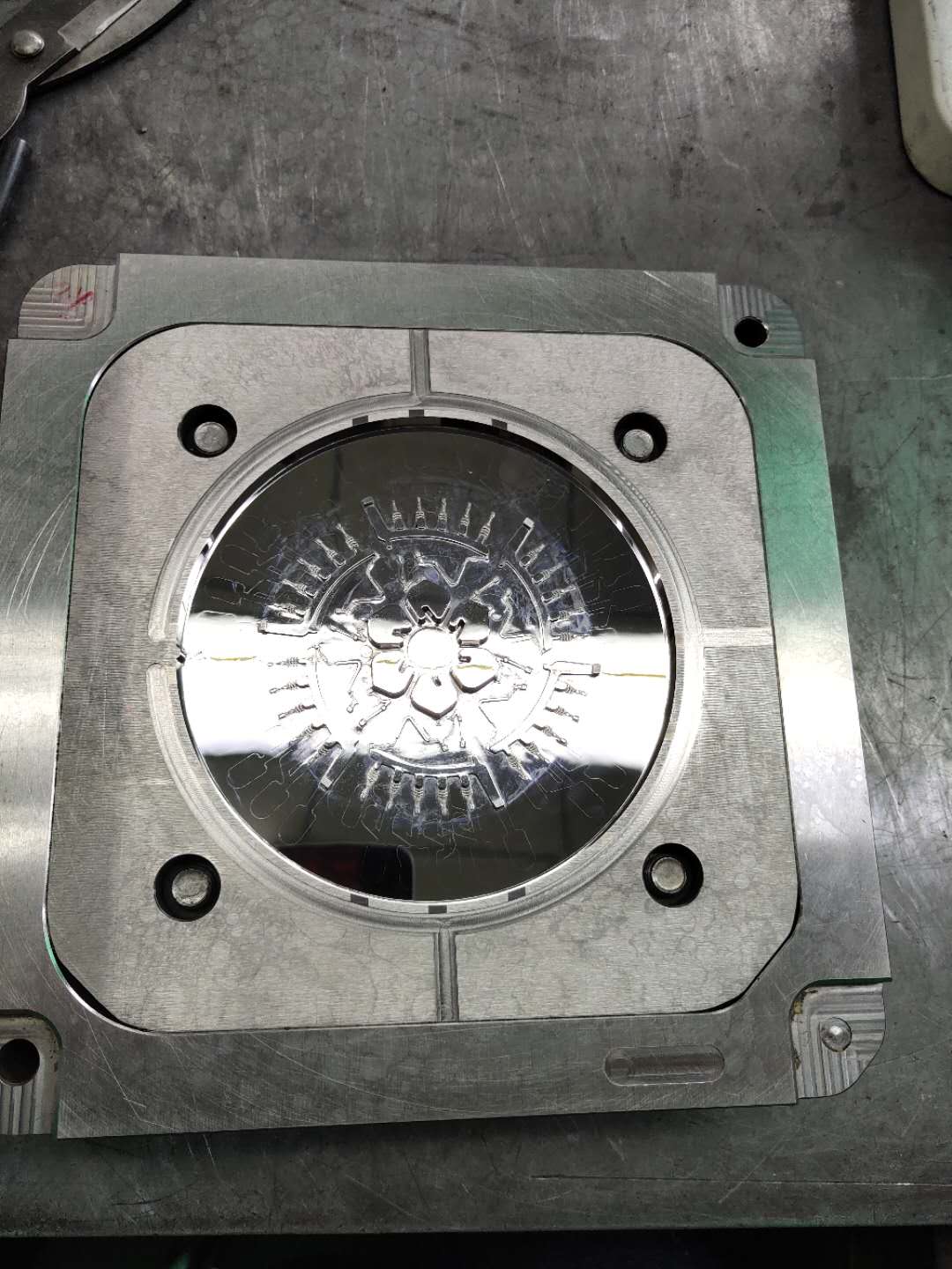 光學(xué)模具拋光